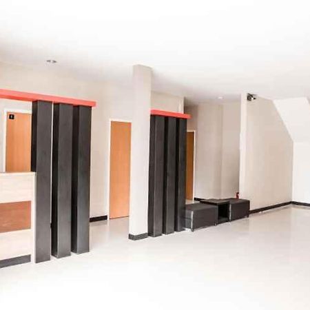 Comfy Homestay 요그야카르타 외부 사진
