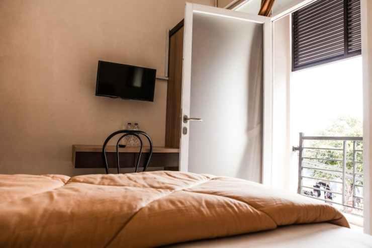 Comfy Homestay 요그야카르타 외부 사진