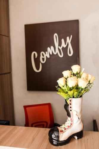 Comfy Homestay 요그야카르타 외부 사진